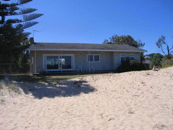 Jetty Road - Sydney Tourism 1