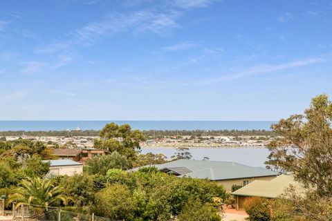 Nautilus - Sydney Tourism 0