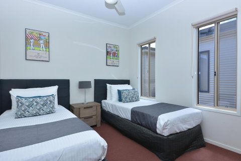 Sundowner Cabin And Tourist Park - Sydney Tourism 6
