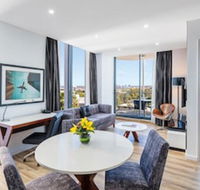 Meriton Suites Mascot Central - Sydney Tourism