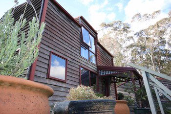 Rutland Cottage - Sydney Tourism 0