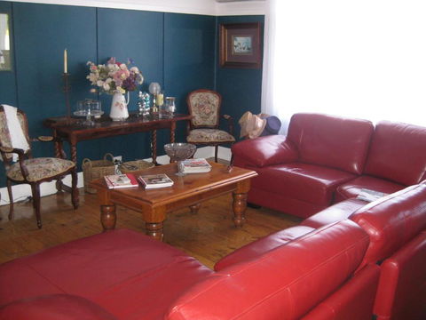 Ivy May Cottage - Sydney Tourism 3