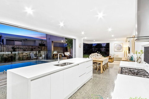 Luxe House Tweed Coast Holidays Ã‚ - Sydney Tourism 3