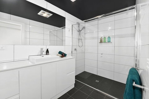 Close To Airport City & Shops - Sydney Tourism 5