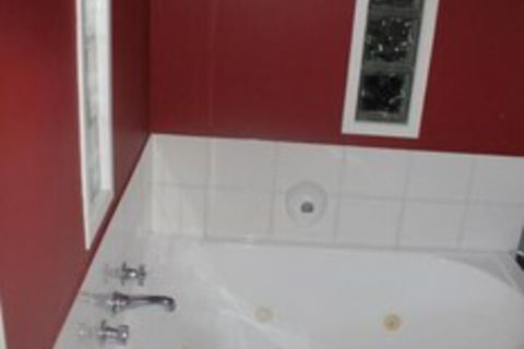 Rochester Motel - Sydney Tourism 7