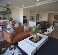 Oceanview House - Sydney Tourism