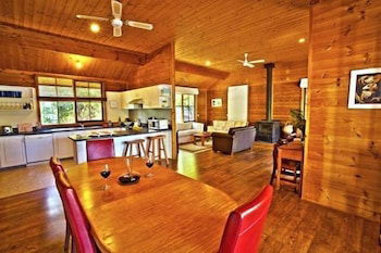 Namaste - Great Family Getaway - Sydney Tourism 1