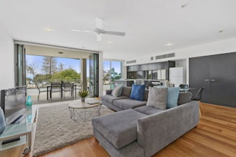 KINGSCLIFF NOR NOR EAST 101 On MARINE PARADE - Sydney Tourism 0