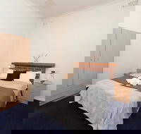 Riverina Hotel - Sydney Tourism