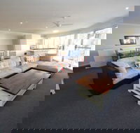 Ocean Shores Unit 11 at South West Rocks - Sydney Tourism