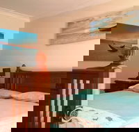 SWR Rainforest Retreat 2