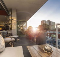 Loft Penthouse With Startling City Views  Parking - Sydney Tourism