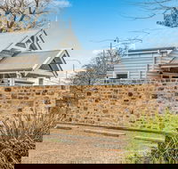 Grandview Accommodation - The Elm Tree Apartments