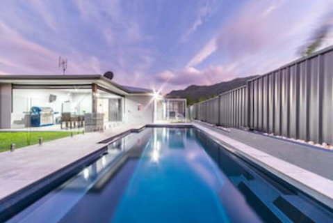 Whitsunday Sands - Cannon Valley - Sydney Tourism 0