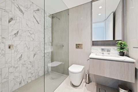 Ultra Modern Brand New CBD View - Sydney Tourism 4