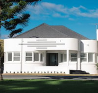 Deco Beach Luxury Apartments - Sydney Tourism