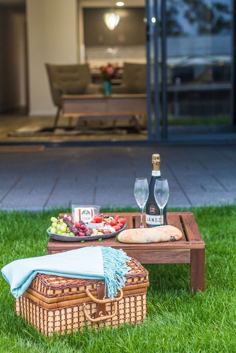 Ulverstone Waterfront Apartments - Sydney Tourism 3