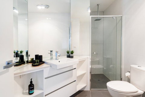 Centrepoint Units Ivanhoe - Sydney Tourism 7
