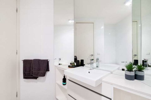 Centrepoint Units Ivanhoe - Sydney Tourism 3