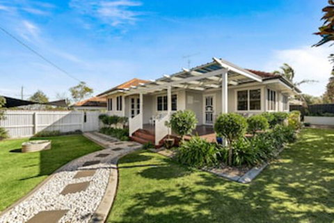 Viola House - Sydney Tourism 0