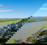 Riverside Hotel Motel