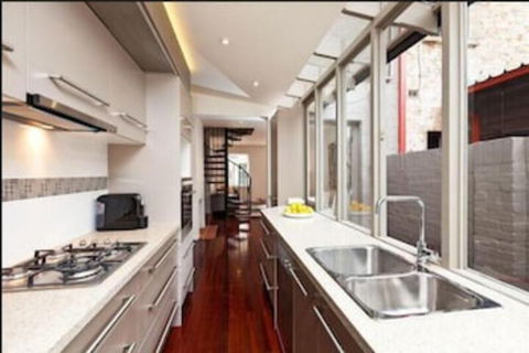 Spacious City 2 BR House Fit 6 PP - Sydney Tourism 6