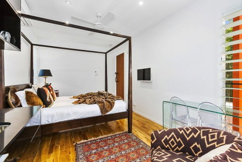 Ocean Pearl On Eclipse - Sydney Tourism 4
