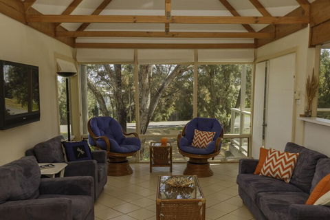 Tranquillity On Riverview 33 Riverview Drive - Sydney Tourism 4