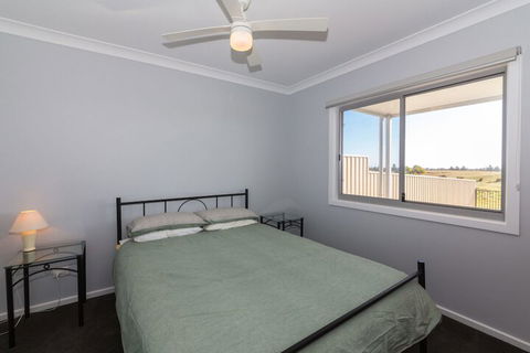 Time Away 50 Turnberry Drive - Sydney Tourism 4