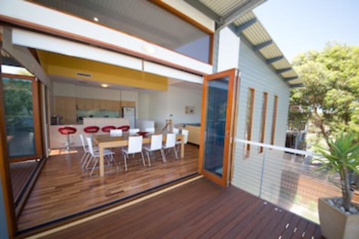 Hay Flat SA Sydney Tourism