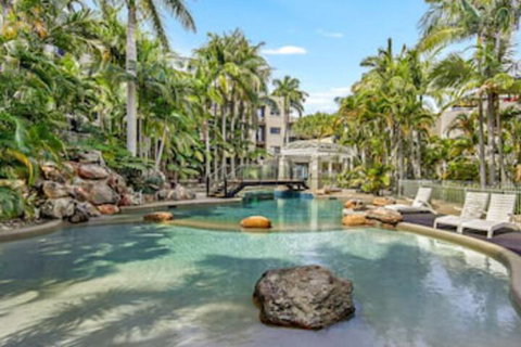 Stunning Ocean Views Large 3 Bedroom - Sydney Tourism 0