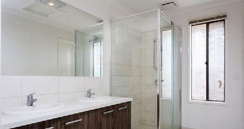 Pampas Grass Homestay - Sydney Tourism 0