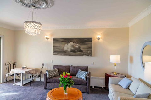Angaston House - Sydney Tourism 6
