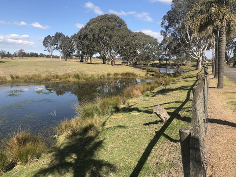 Rivers Apartments & Motel Sale Gippsland - Sydney Tourism 4