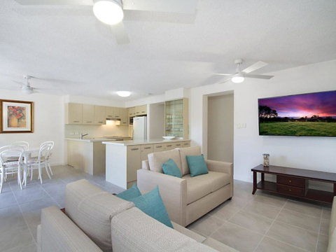 Woobera Unit 14 On The Hill Overlooking Tweed Heads & Coolangatta - Sydney Tourism 2