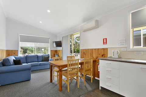 Mason's Cottages - Sydney Tourism 5