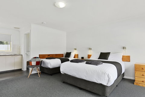 Mason's Cottages - Sydney Tourism 3