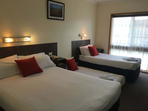 Boulevard Motor Inn - Sydney Tourism 3