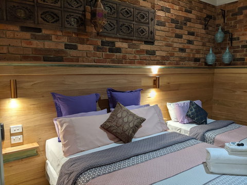 Ettalong Beach Tourist Resort - Sydney Tourism 1