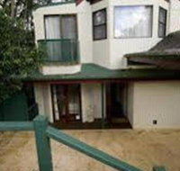 Montville Attic - Sydney Tourism