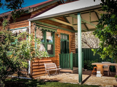 Peppercorns Bed And Breakfast - Sydney Tourism 0