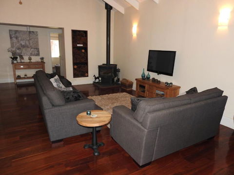 Quiet Escapes Cottages - Sydney Tourism 2