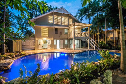 Decked Out By The Sea - Sydney Tourism 6