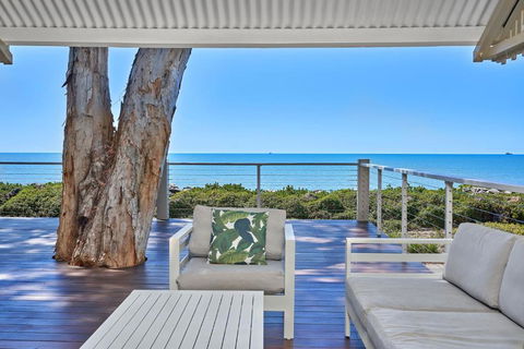 Decked Out By The Sea - Sydney Tourism 1