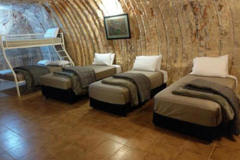 Zen Underground B & B - Sydney Tourism 4