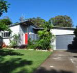 10 Double Island Drive Modern family home centrally located swimming pool  outdoor area - Sydney Tourism