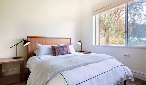 Cherubino Wines Guest Houses - Sydney Tourism 5