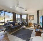 Katisha Cottage pet friendly  close to town