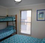 1 Naiad Court Lowset family home with swimming pool  covered deck. Pet friendly - Sydney Tourism