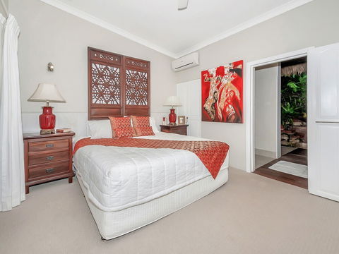 Unique Tropical Rainforest Getaway - Sydney Tourism 6